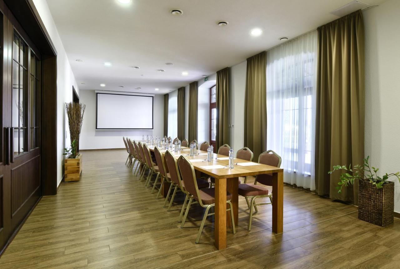 Rezort Masarykov Dvor Pstrusa Exterior foto